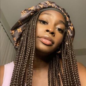 Meet your Posher, Lilian